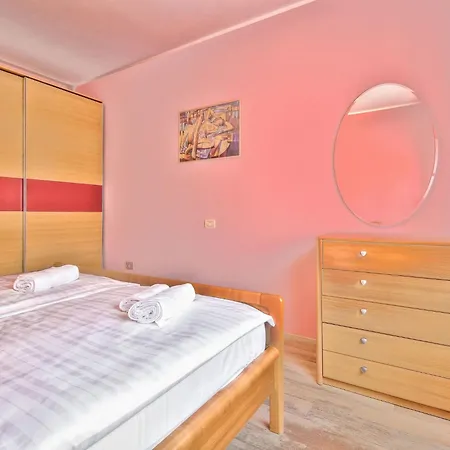 Schoene Ferienvilla Morena Mit Pool By Interhome * Kaštel