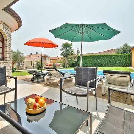 Schoene Ferienvilla Morena Mit Pool By Interhome
